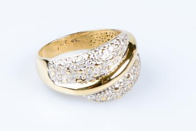Bague diamants en or jaune 18 carats 2