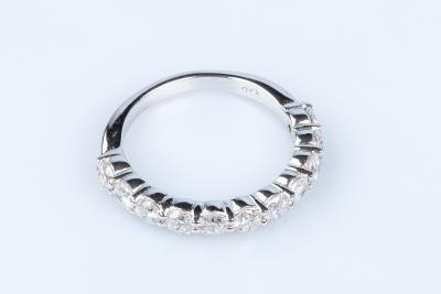 Bague diamants en or blanc 18 carats 2