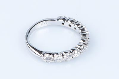Bague diamants en or blanc 18 carats 2