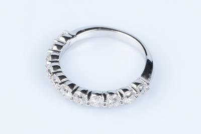 Bague diamants en or blanc 18 carats 2