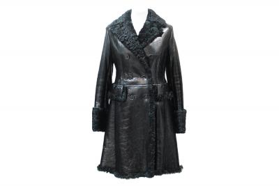 Dior - Manteau en peau retournée verni noir - Taille 36 2