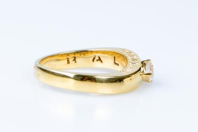 Bague BALMAIN solitaire en or jaune 18 carats 2