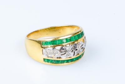 Bague diamants émeraudes en or jaune 18 carats 2