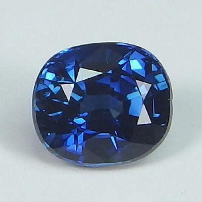 1,04 ct. Saphir bleu royal non traité 2