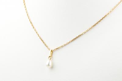 Collier et pendentif perle en or jaune 18 carats 2