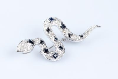 Broche serpent diamant saphir en or blanc 18 carats 2