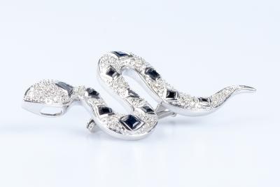 Broche serpent diamant saphir en or blanc 18 carats 2