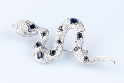 Broche serpent diamant saphir en or blanc 18 carats 2