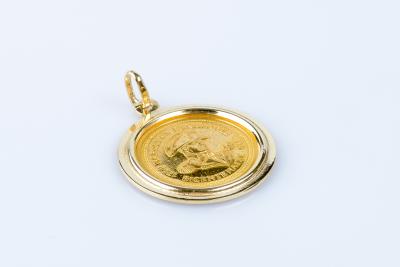 Pendentif médaille Napoléon Bonaparte en or jaune 18 carats 2