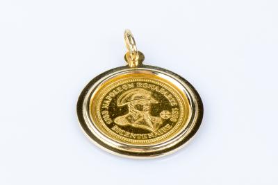 Pendentif médaille Napoléon Bonaparte en or jaune 18 carats 2