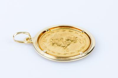 Pendentif médaille Napoléon Bonaparte en or jaune 18 carats 2