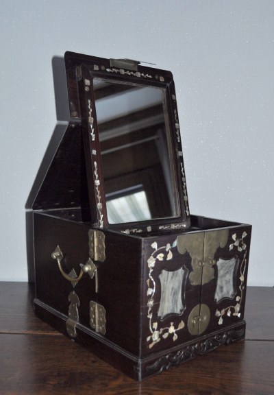 Japon, XIXème siècle - Coffret à bijoux en palissandre 2