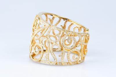 Magnifique bracelet de haute joaillerie en or jaune 14 carats 2
