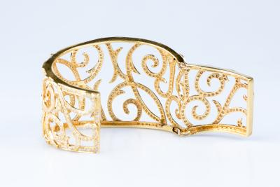 Magnifique bracelet de haute joaillerie en or jaune 14 carats 2