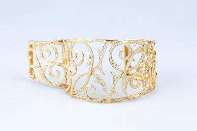 Magnifique bracelet de haute joaillerie en or jaune 14 carats 2