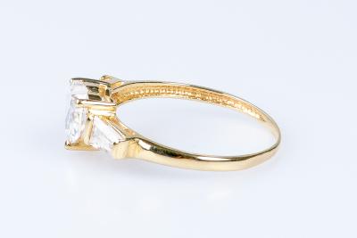 Bague coeur oxyde de zirconium en or jaune 18 carats 2