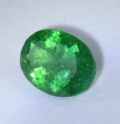 0,81 ct. Tsavorite non traitée (Grossularite - Grenat) 2