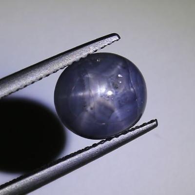 3,99 carats. Saphir étoilé naturel 2