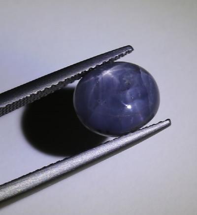 3,99 carats. Saphir étoilé naturel 2