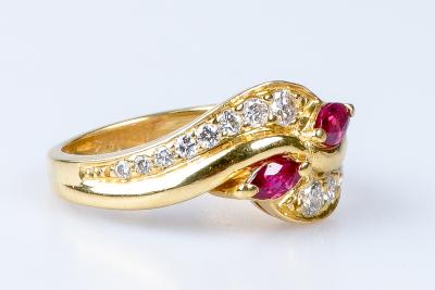 Bague rubis diamant en or jaune 18 carats 2