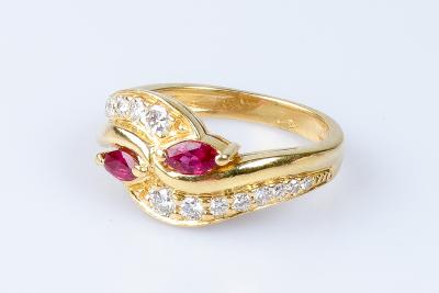 Bague rubis diamant en or jaune 18 carats 2