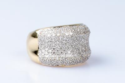 Bague diamant en or jaune 18 carats 2