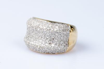 Bague diamant en or jaune 18 carats 2