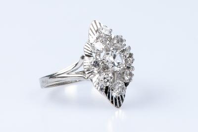 Bague losange en or blanc 18 carats 2