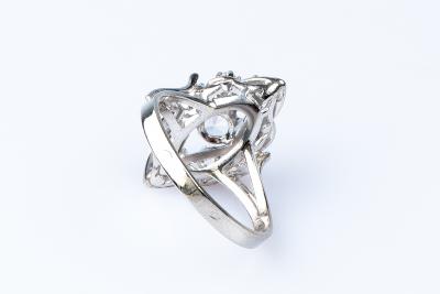 Bague losange en or blanc 18 carats 2