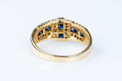Bague saphir en or jaune 18 carats 2