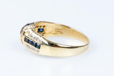 Bague saphir en or jaune 18 carats 2