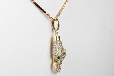 Collier pendentif serpent émeraude en or jaune 18 carats 2