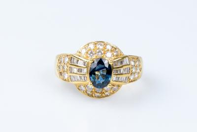 Bague diamant saphir en or jaune 18 carats 2