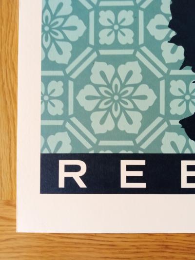 Shepard FAIREY (Obey) - Reenvision  - Impression offset signée au crayon 2