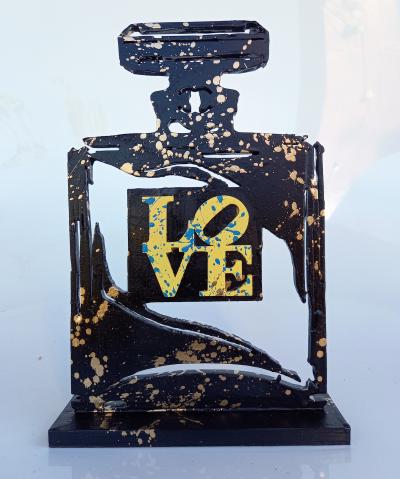 SPACO - five  LOVE Chanel, 2022 - Sculpture 2