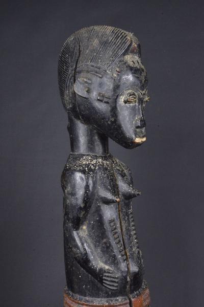 Côte d’Ivoire - Statue de reine Baoulé milieu du XXème siècle 2