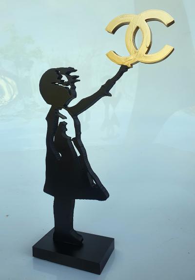 PYB - Banksy girl CHANEL , 2022 - Sculpture 2