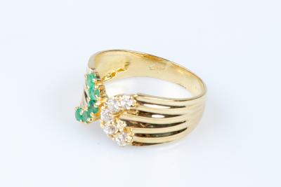 Bague émeraude oxydes en or jaune 18 carats 2