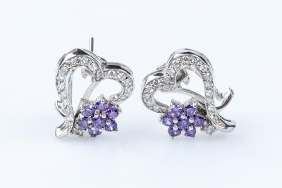 Boucles d’oreilles coeurs et fleurs en or blanc 18 carats 2