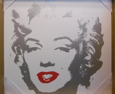Andy WaRHOL (d’après) - Golden Marilyn Portfolio - 10 sérigraphies couleur 2