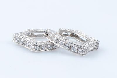 Boucles d’oreilles en or blanc 18 carats 2