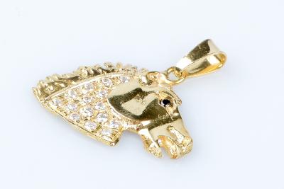 Pendentif cheval en or jaune 18 carats 2