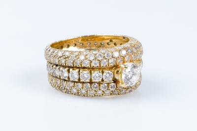 Bague diamant en or jaune 18 carats 2