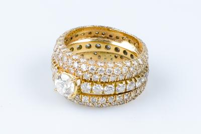 Bague diamant en or jaune 18 carats 2