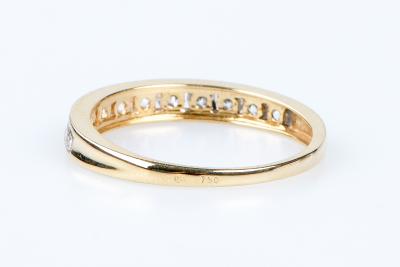 Bague en or jaune 18 carats ornée d’oxydes de zirconium 2