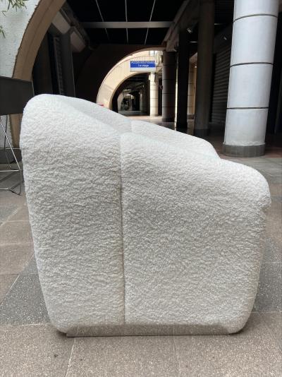 Paire de fauteuils Groovy F598 bouclette blanche - (Dans le goût de) Pierre Paulin 2