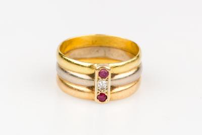 Bague diamant rubis en or tricolore 18 carats 2