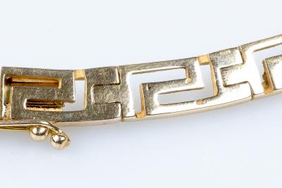 Collier semi-rigide en or jaune 18 carats 2