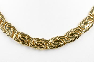 Collier maille royale en or jaune 18 carats 2