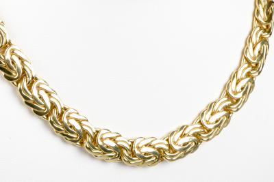 Collier maille royale en or jaune 18 carats 2